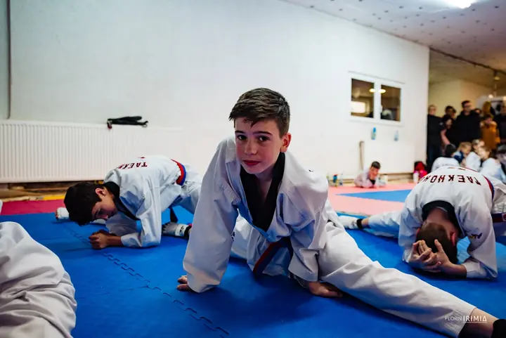 Joacă și disciplină